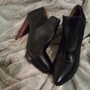 Ankle Boot w/ Wooden Heel